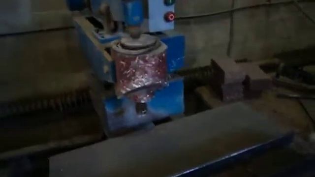 станок для производства рустированного кирпича под камень (Видео 2) смотреть онлайн