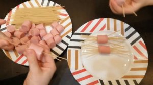 Макаронные монстры с сосисками - кушаем весело - осьминожки из сосисок со спагетти