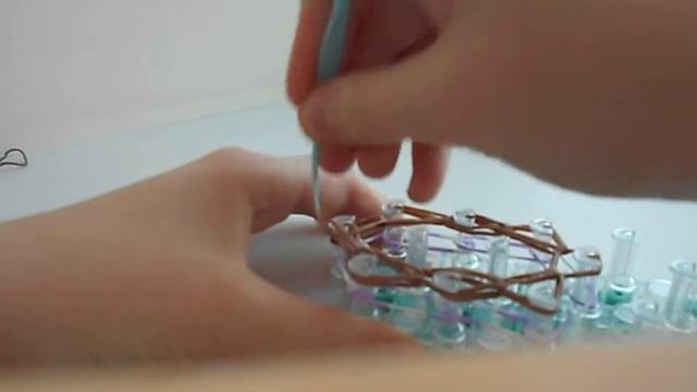 плетение пончика из резинок смотреть онлайн