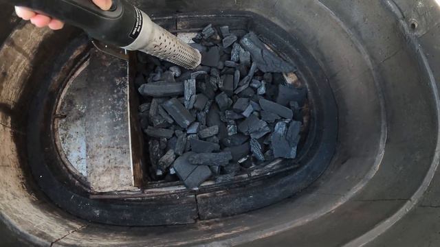 In depth review of the World's Most Expensive Charcoal Grill, the Komodo Kamado, "Big Bad 32" смотреть онлайн