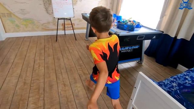 Как Филипп заставил всех играть в ИНФИНИТИ НАДО ? // #KiFill boys 13+ смотреть онлайн