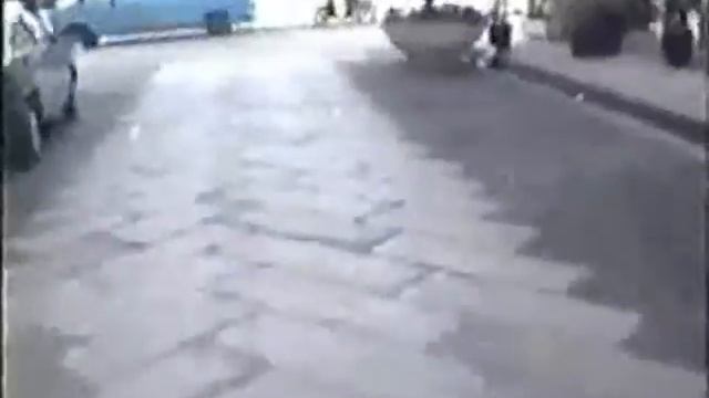 65649 - Coccodrillo funebre per una Fiat 500 смотреть онлайн