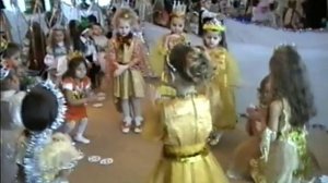 Детский танец золотых рыбок