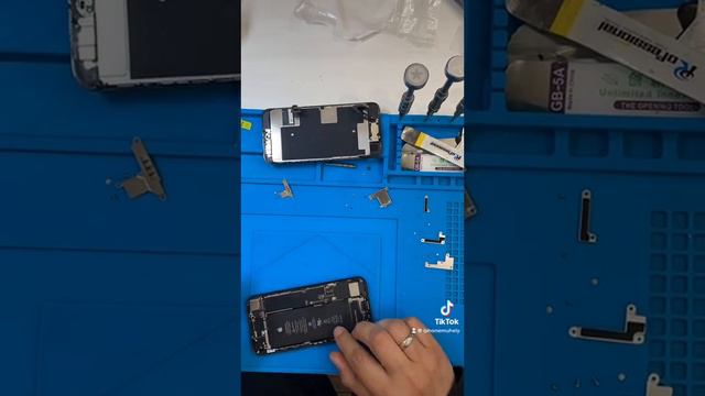 iPhone mikrofon hiba javítása - SE 2020 смотреть онлайн