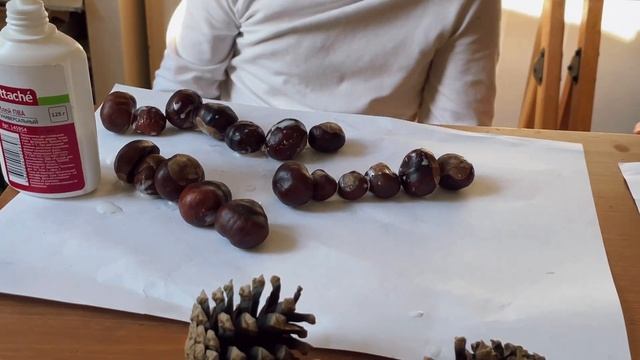 Осенняя поделка «Улитка» из каштанов. Поделки с детьми. В гостях у Лазаревых. смотреть онлайн