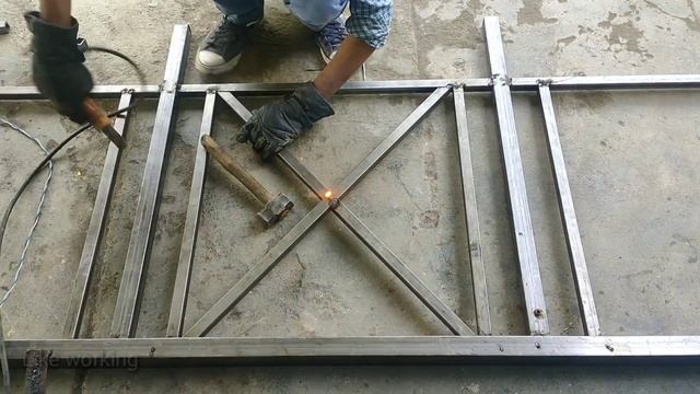 modern iron railing. metal railing design. Homebalcony railing design.. रेलिंग डिजाइन. #railing смотреть онлайн