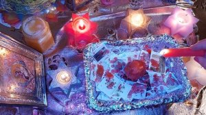 Чистка на яйцо от приворотов, отворотов, подчинов и черной магии с запуском ставов рун и защитой.