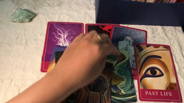 Review Bộ Bài Amira’s Love Oracle Cards - Chọn 1 Tụ Bài Cho Thông Điệp Cần Lắng Nghe смотреть онлайн