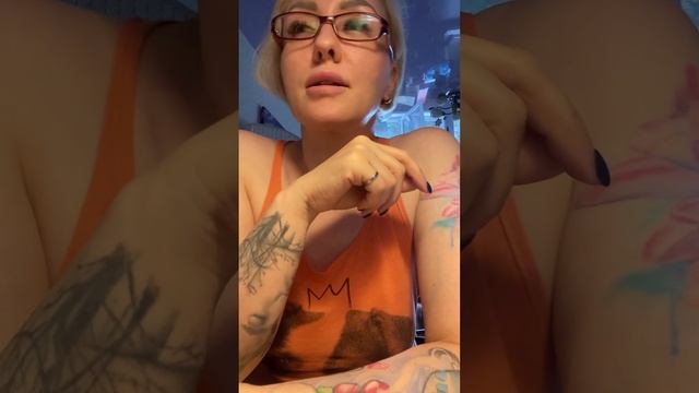 Что он говорит о вас своим друзьям? смотреть онлайн