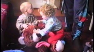 Майя Кристалинская "Топает малыш"