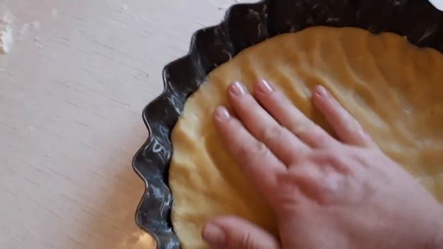 Пироги с мясом и грибами