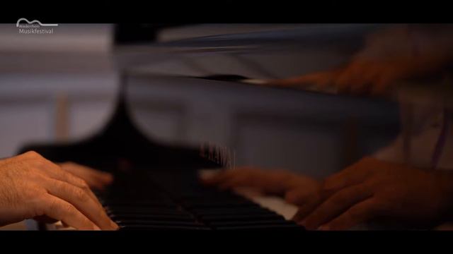 Maurice Ravel: Improvisation über "L'Enigme éternelle" смотреть онлайн