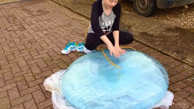 The wubble bubble explosion!! смотреть онлайн