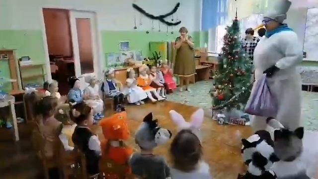 Новый год в младшей группе №9 