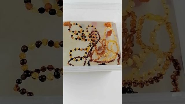 Как проверить янтарные бусы отличить янтарь от подделки? Мифы об экспертности проверки подлинности смотреть онлайн