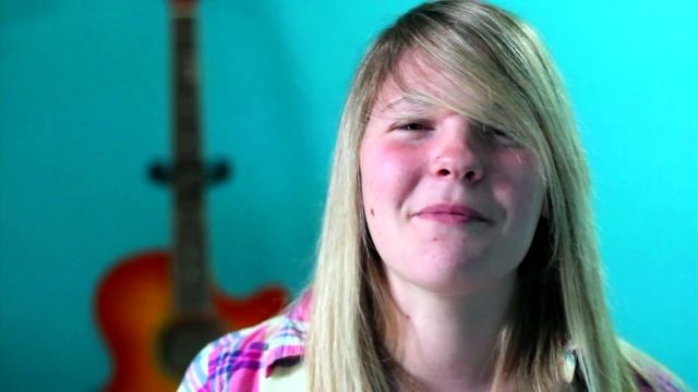 Girl Kills Alien With Gun! (Week In Review #2) смотреть онлайн