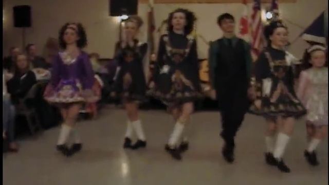 Irish Dancers ~ Traditional Hornpipe/Treble Reel смотреть онлайн