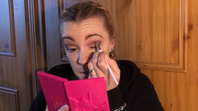 Makeuprevolution I Heart Makeup Chocolate Love Eyeshadow Palette Eye Look