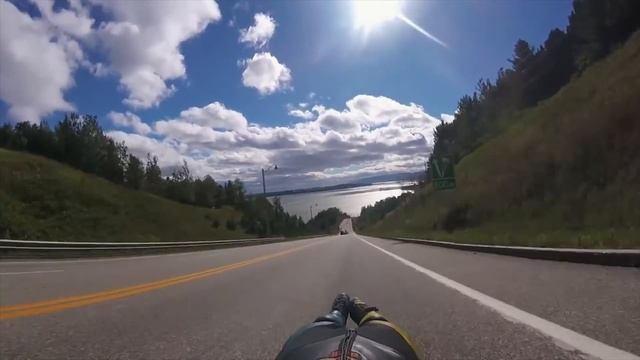 Скорость, опасность, адреналин это Стритлагинг  (streetluge)