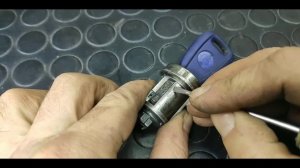 Замок зажигания Фиат Добло заклинил,что делать.Как отремонтировать замок зажигания Fiat Doblo .