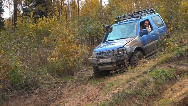 Уаз Патриот на максималках 2,5L Шнива на тракторах против Kia Sportage и Suzuki Jimny оффроад Заруб смотреть онлайн