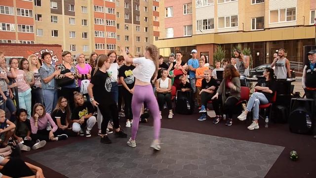 31. Танцевальные батлы. Открытие школы танцев "10 авеню" на Тухачевского 30. Перспективный смотреть онлайн