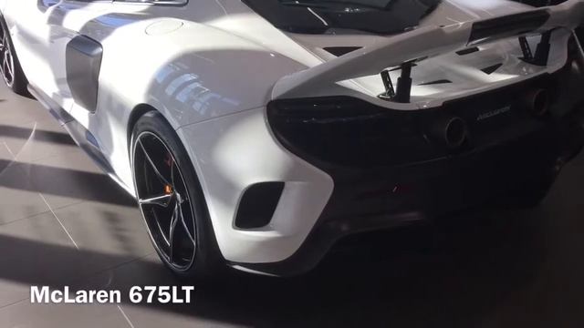 Visiting The McLaren Dealership In Melbourne And Seeing A McLaren 720S! смотреть онлайн