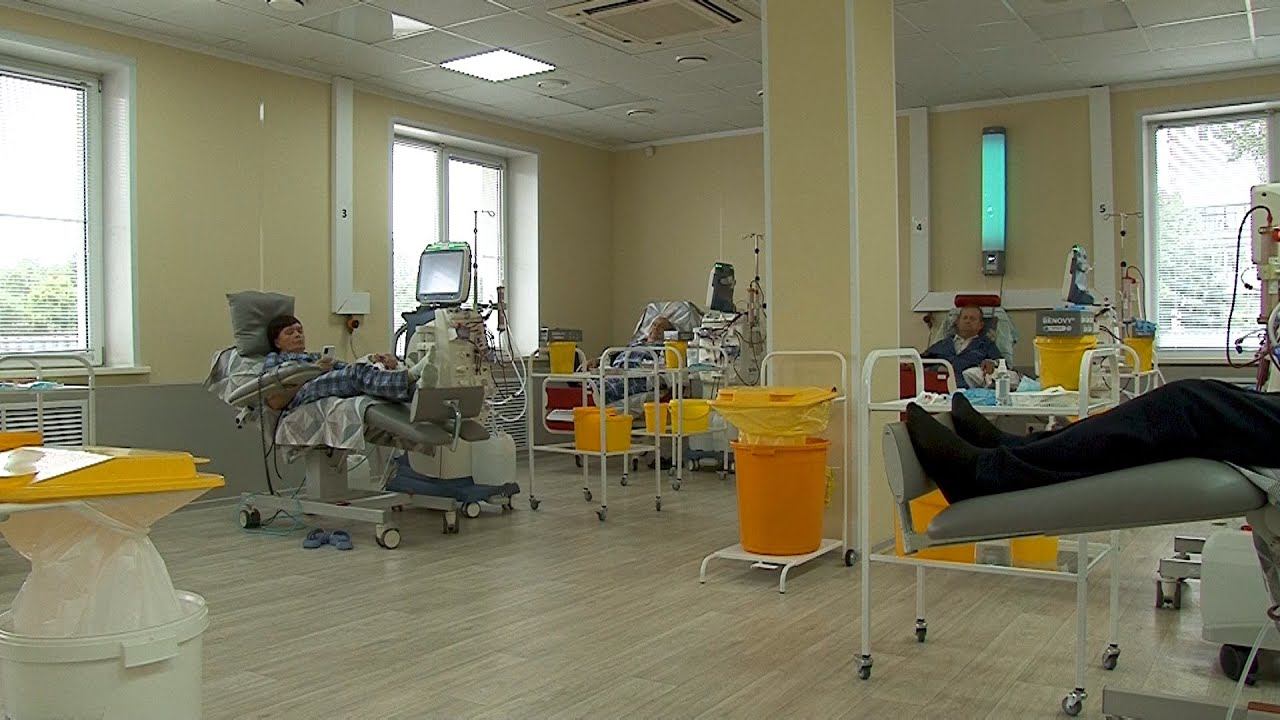 Бийчанам, нуждающимся в гемодиализе, отказали в социальном такси (Бийское телевидение)