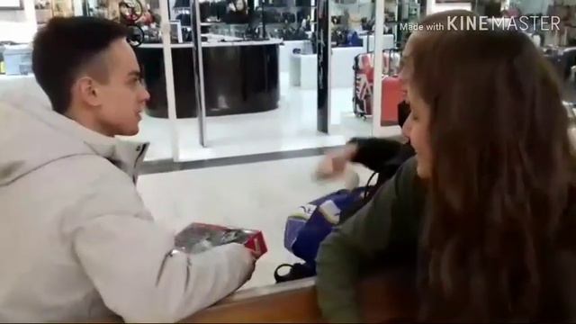 23 февраля/Что дарят мужчинам?/опрос смотреть онлайн