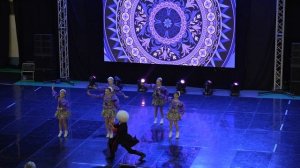 Танец " Я за то люблю Ивана"