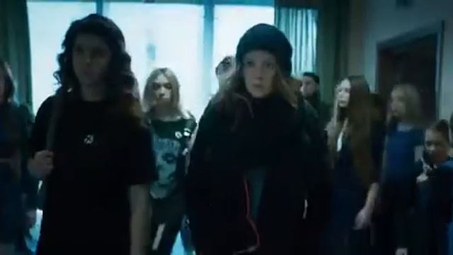 смотреть филь Притяжение - (2017) смотреть онлайн
