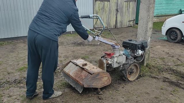 Мотоблок МБ-90 с двигателем"LIFAN" 13 л.с.(работа мотоблока с фрезой) смотреть онлайн