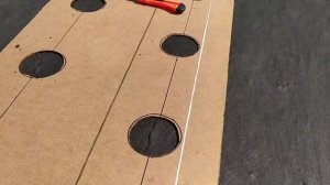 Как сделать отверстия в агроволокне под клубнику