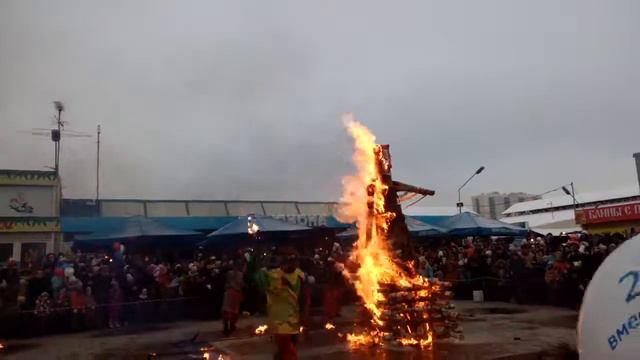 МАСЛЕНИЦА НА ЮНОНЕ СЖИГАНИЕ ЧУЧЕЛА.