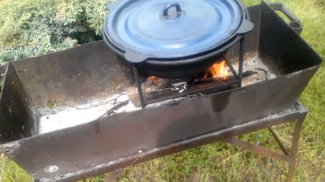 Гороховый суп в казане на костре смотреть онлайн