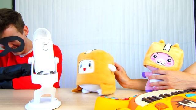 Boxy & Foxy Win $100,000 & Make A Song With THE INCREDIBLES! (LankyBox Adventure) смотреть онлайн