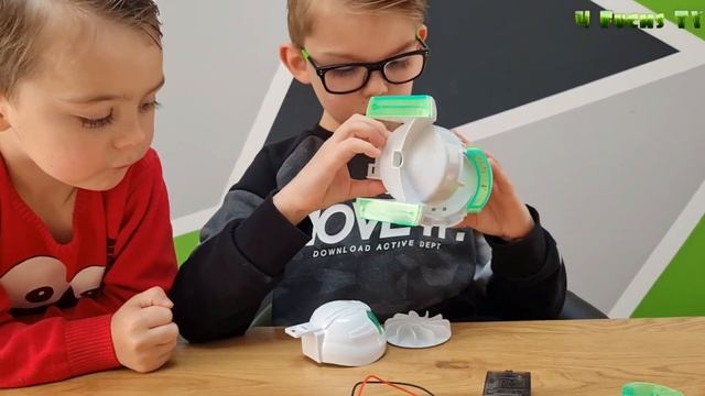 Roboter-Staubsauger-Spielzeug / Робот пылесос, игрушка / Robot vacuum cleaner toy смотреть онлайн
