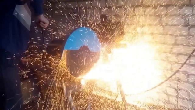 Маятниковая пила или отрезной станок смотреть онлайн