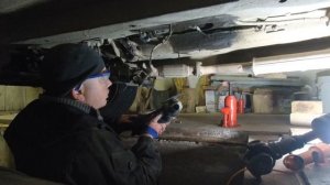 Замена шпильки «раздатки» ВАЗ Нива 21214. без нарезания резьбы и сварки .
