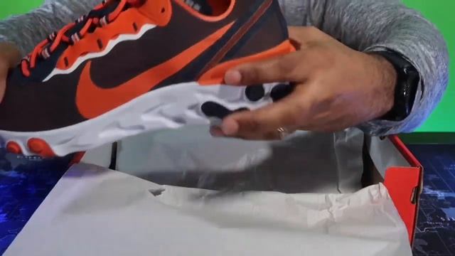 Chicago Bears Nike React Element 55 Unboxing & Review!!! смотреть онлайн