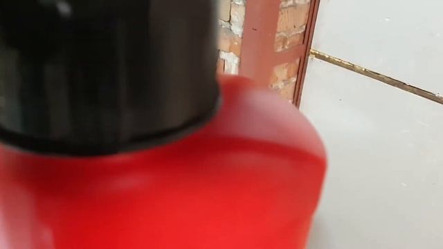 Polisport ProOctane 10л протекает крышка