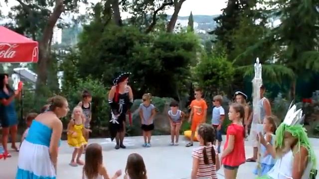 Детская анимация в ТК "Ялта - Круглый Год" смотреть онлайн