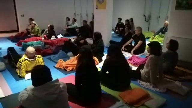 Pavan Guru - versione Siri Gopal Kaur смотреть онлайн