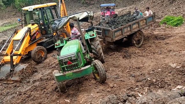 Mahindra yuvo tech plus 575 Di 4Wd | John Deere 5050d JCB 3dx loading Sand & 40mm Stones in Trolley смотреть онлайн