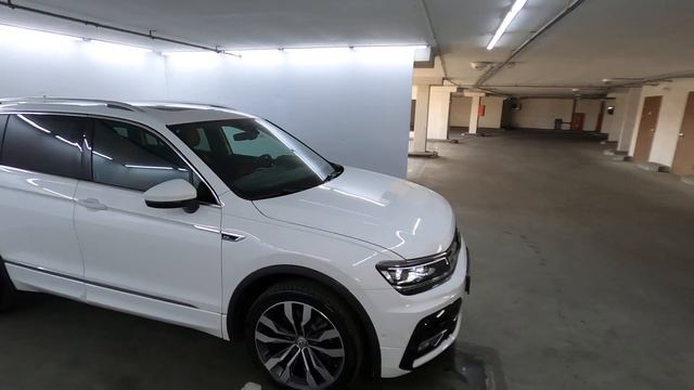 Volkswagen Tiguan II Allspace 2.0 AT 187 л.с. 2020