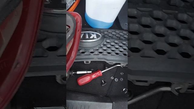 2004,2005,2006,2007,2008-2009 Kia Spectra5 or Spectra bumper cover removal смотреть онлайн