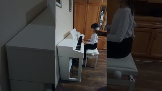 Попова Ия, общее фортепиано. Итальянская народная песня "Санта Лючия" (редакция Ю.Барахтиной) смотреть онлайн