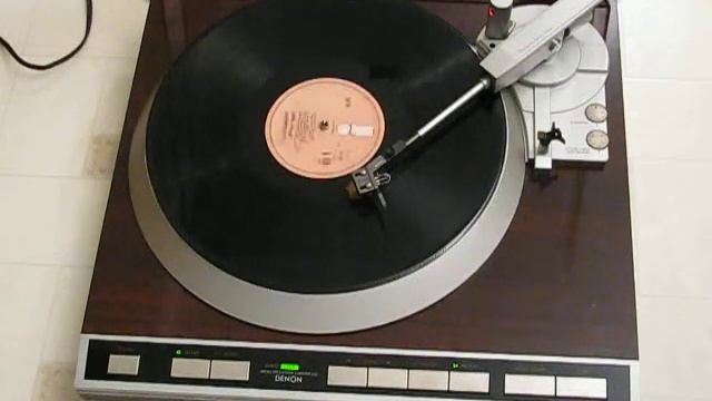 Работа проигрывателя DENON DP-37F смотреть онлайн
