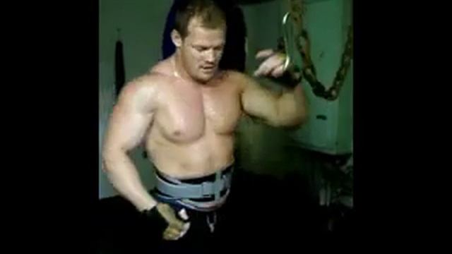 Тренировка бицепсов (35 и 40кг) на сухогрузе "MED GLORY" флаг Камбоджи смотреть онлайн