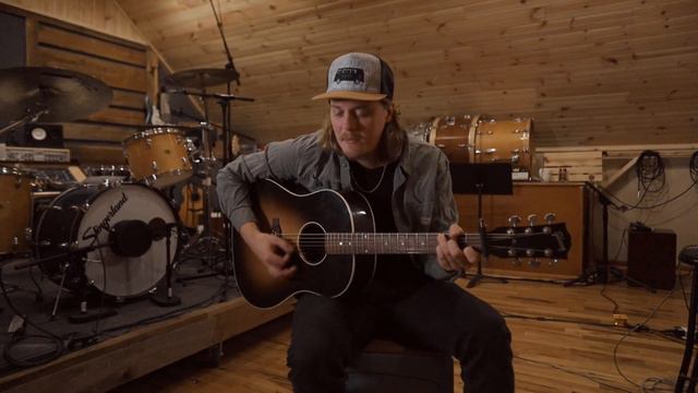 JL Fulks - I Miss My Truck (Official Studio Video) смотреть онлайн